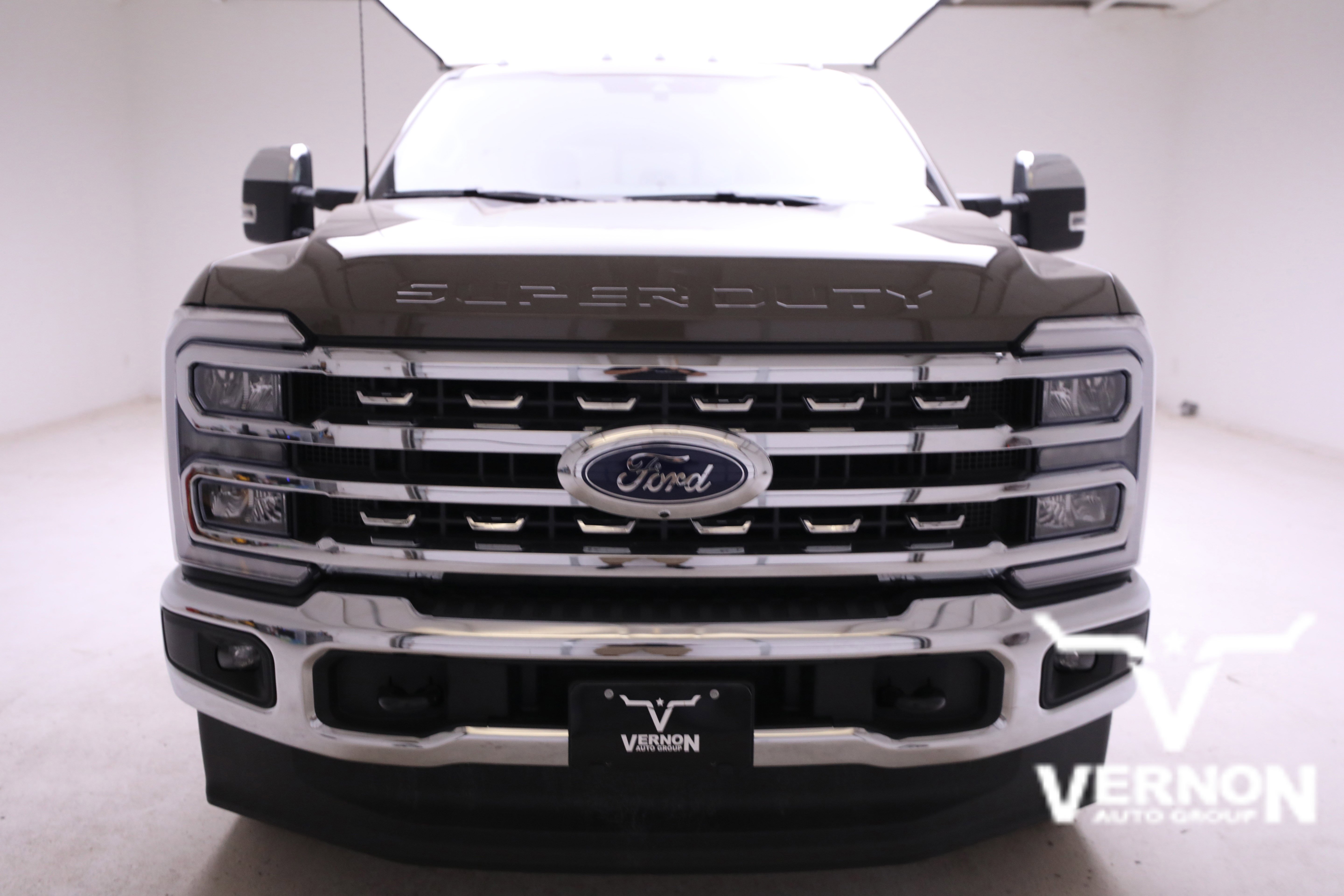 2026 Ford F-250 Lariat photo 3