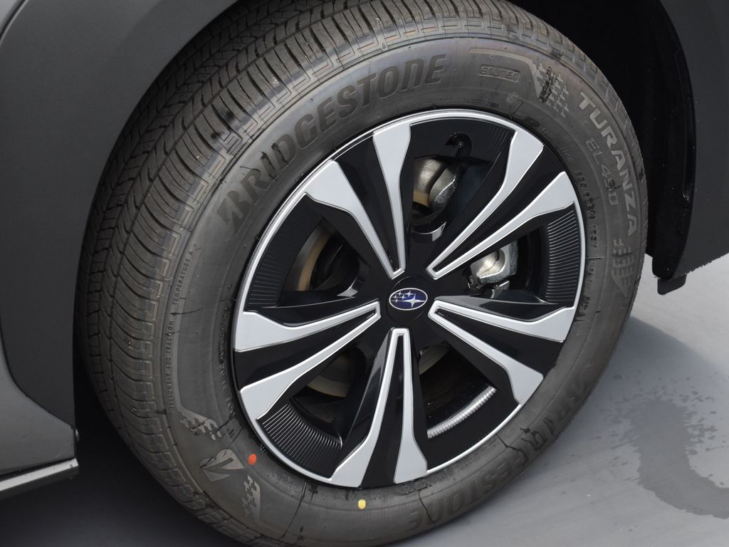2025 Subaru Solterra Premium photo 24