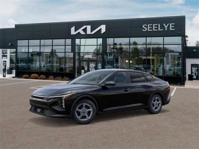 2025 Kia K4 LXS photo 3