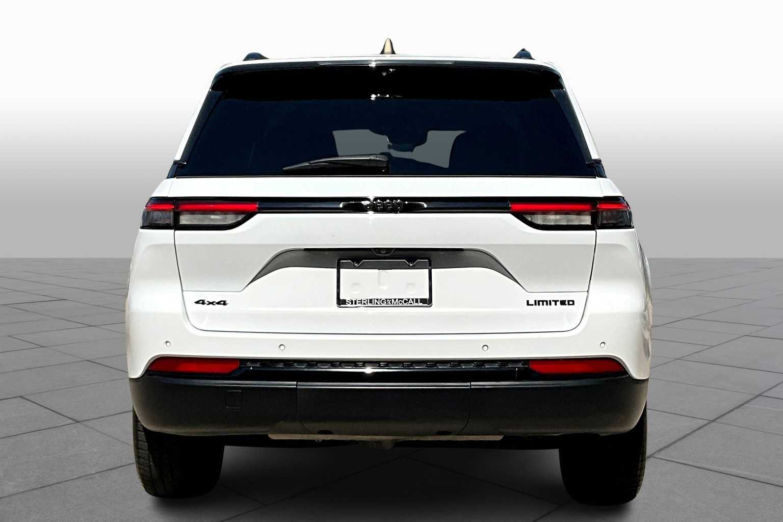 2023 Jeep Grand Cherokee Limited photo 4