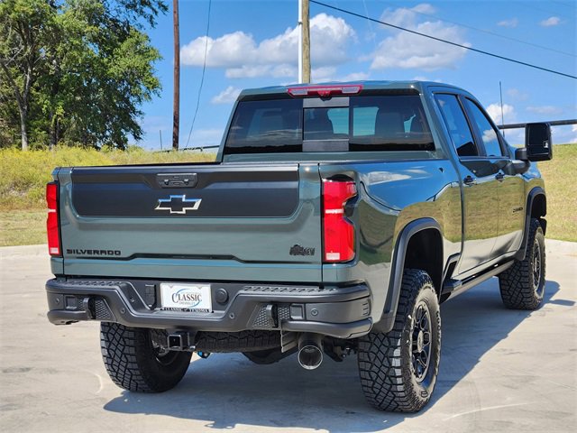 2026 Chevrolet Silverado 2500HD ZR2 photo 4