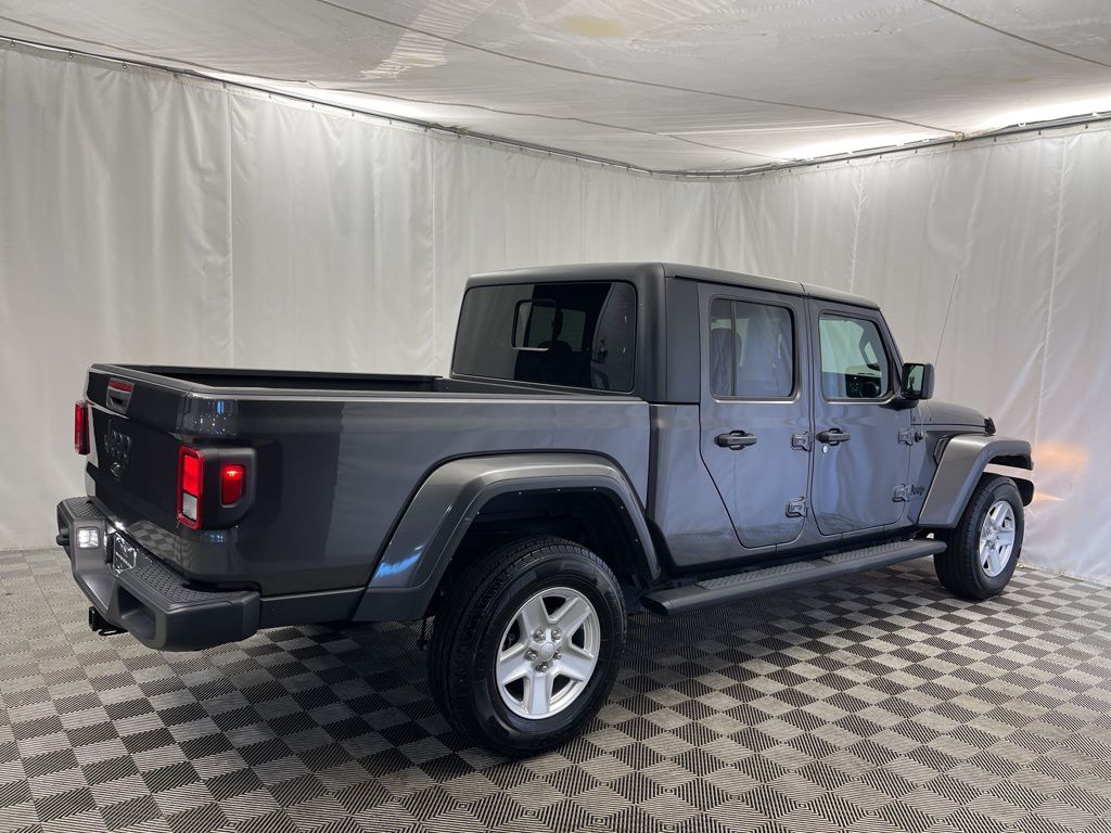 2023 Jeep Gladiator Sport photo 3