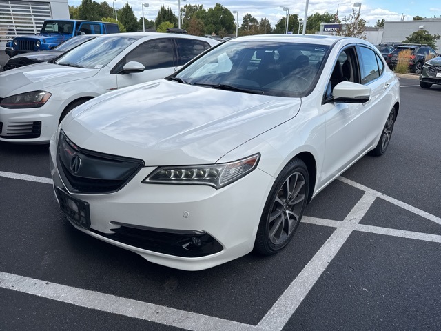 2015 Acura TLX SH-AWD Advance photo 3