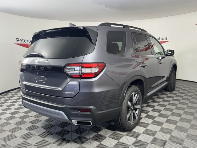2025 Honda Pilot Touring photo 4