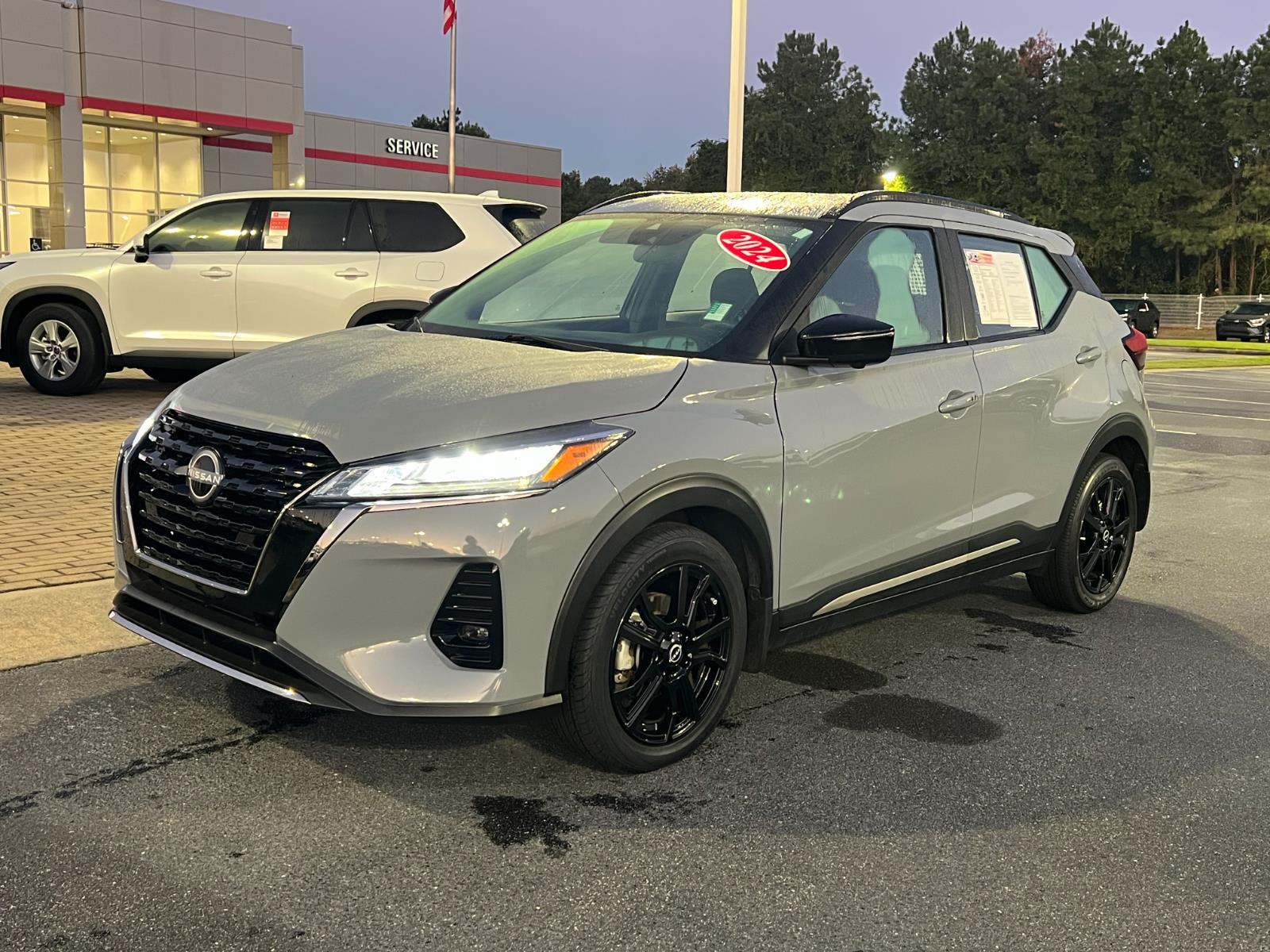 2024 Nissan Kicks SR