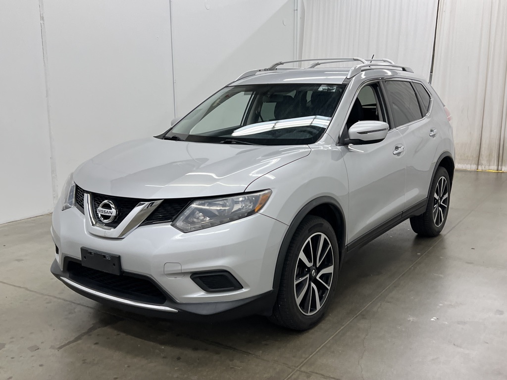 2016 Nissan Rogue SV photo 3