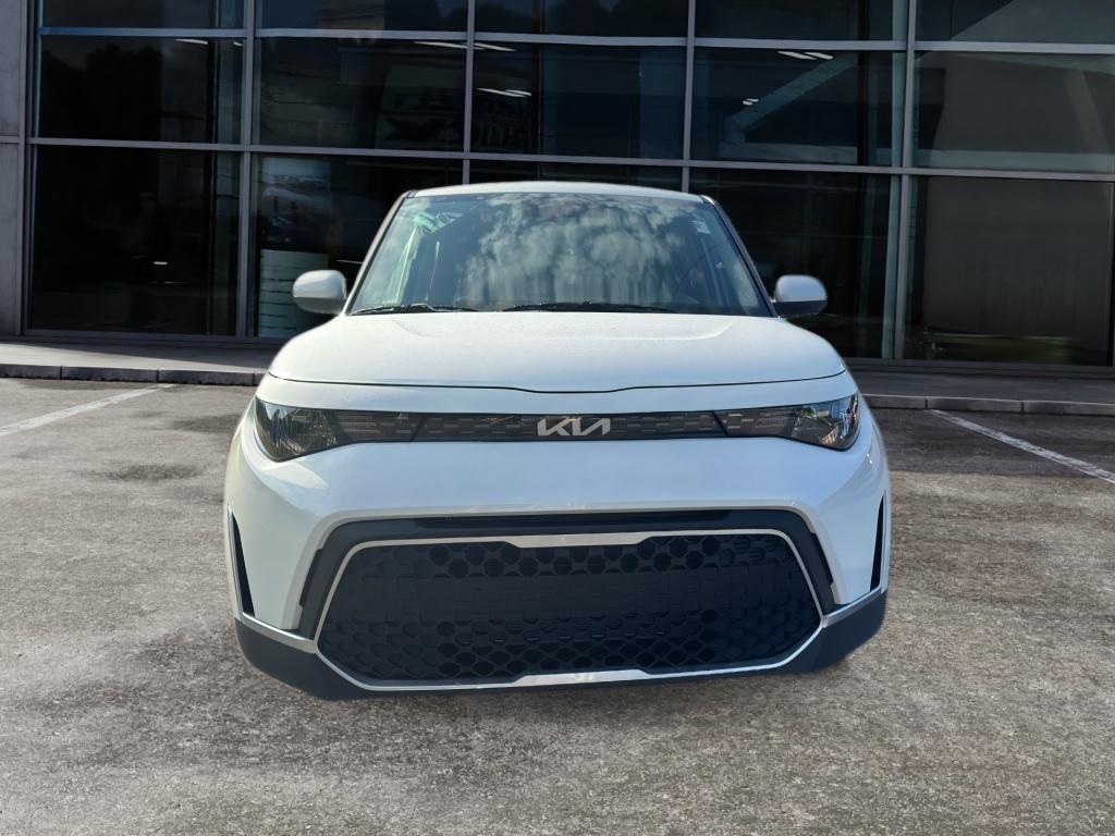 2025 Kia Soul LX photo 2