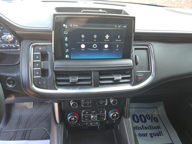 2023 Chevrolet Suburban Z71 photo 12