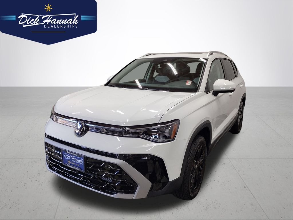 2025 Volkswagen Taos SEL's photo