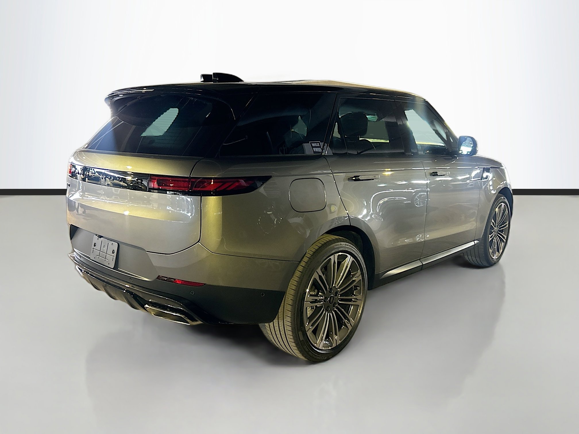 2025 Land Rover Range Rover Sport SE photo 4