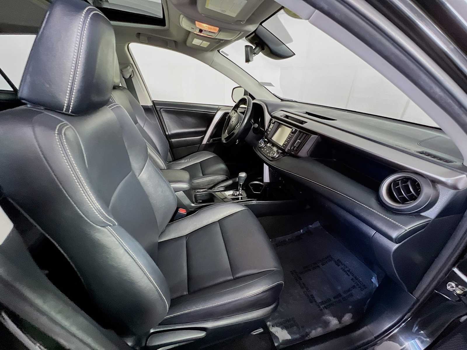 2018 Toyota RAV4 Hybrid Limited photo 27
