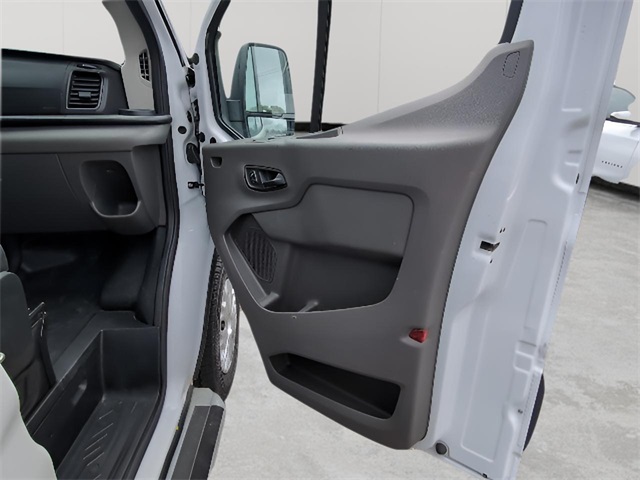 2024 Ford Transit photo 31