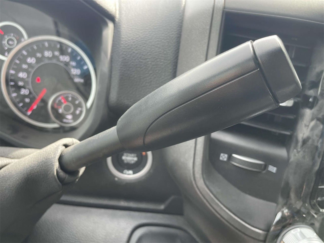 2025 Ram 2500 Tradesman photo 18
