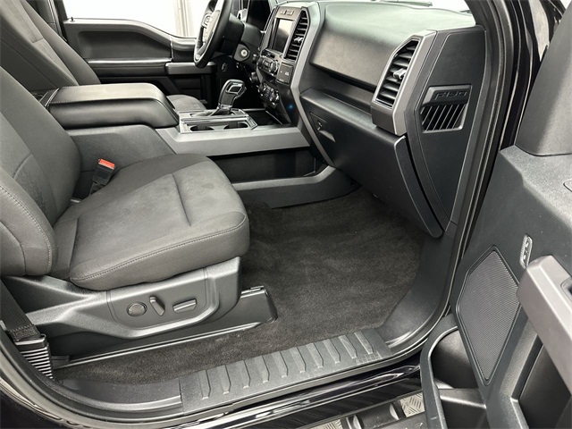 2020 Ford F-150 XLT photo 14