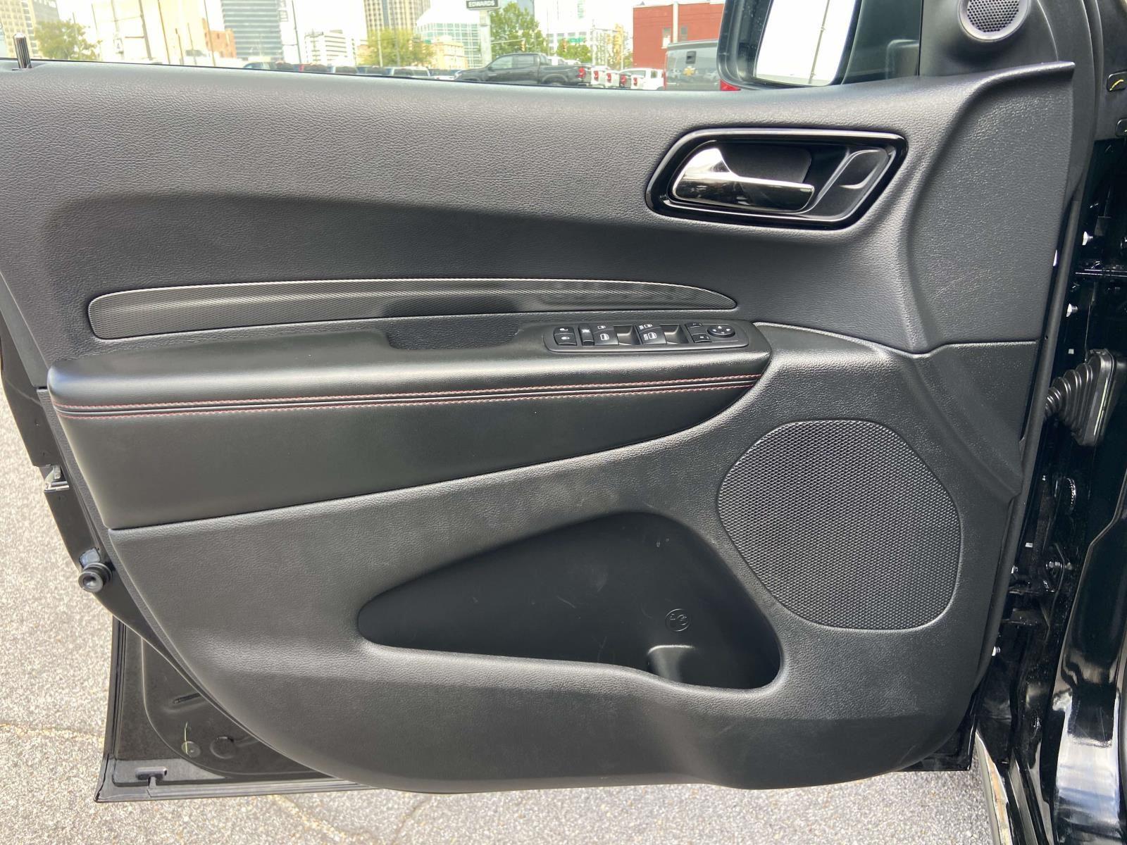 2023 Dodge Durango GT photo 3