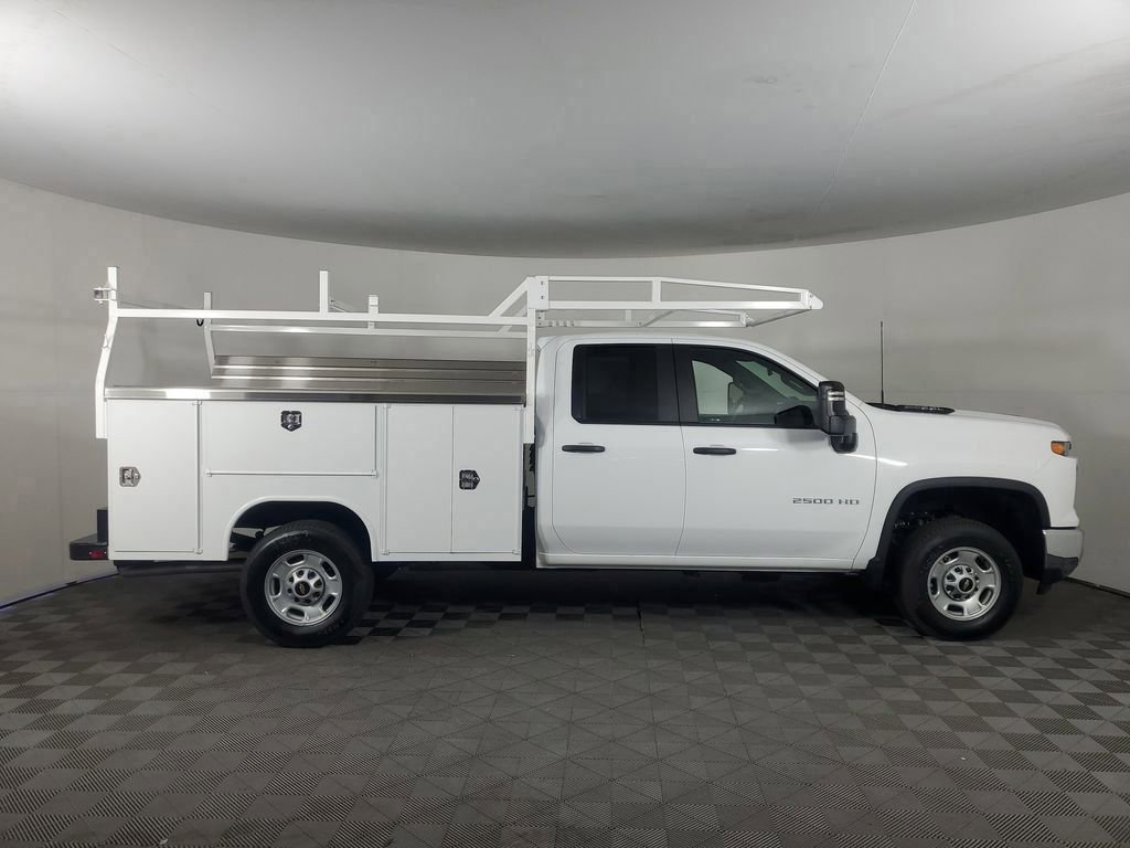 2025 Chevrolet Silverado 2500HD Work Truck photo 2