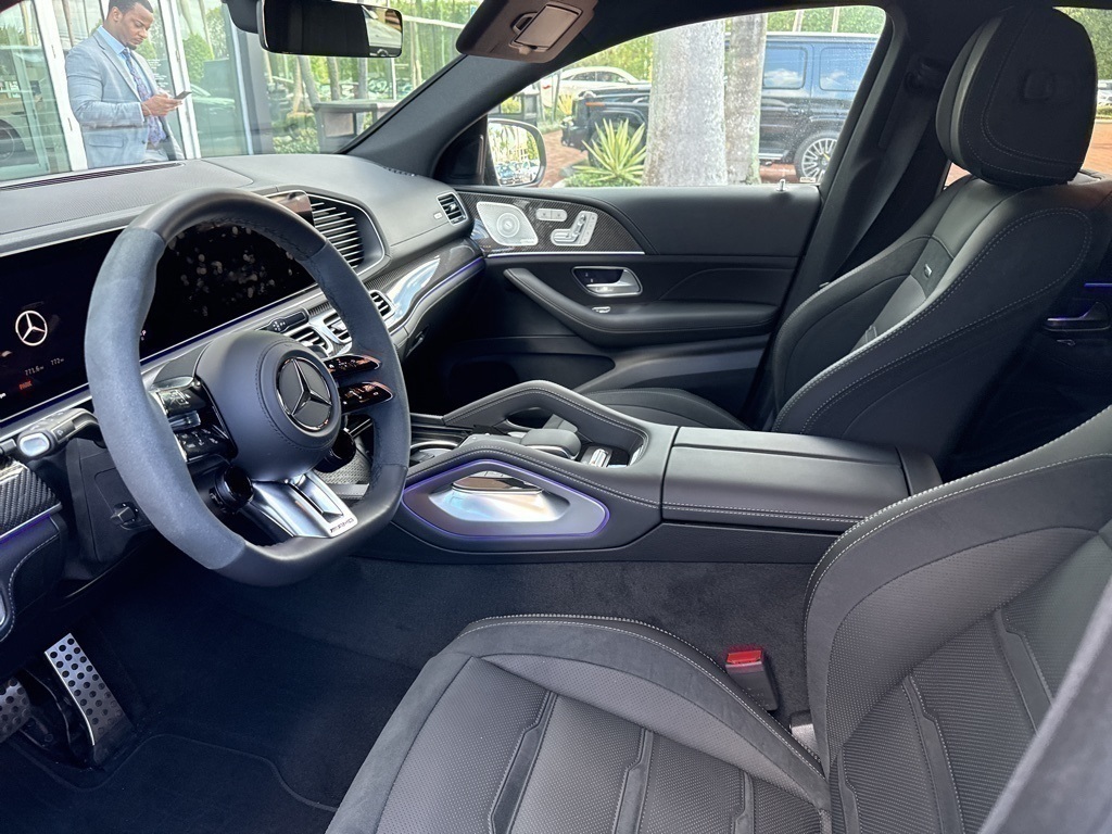 2025 Mercedes Benz GLE AMG 53 photo 3