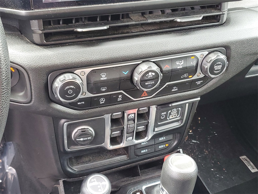 2024 Jeep Gladiator photo 26
