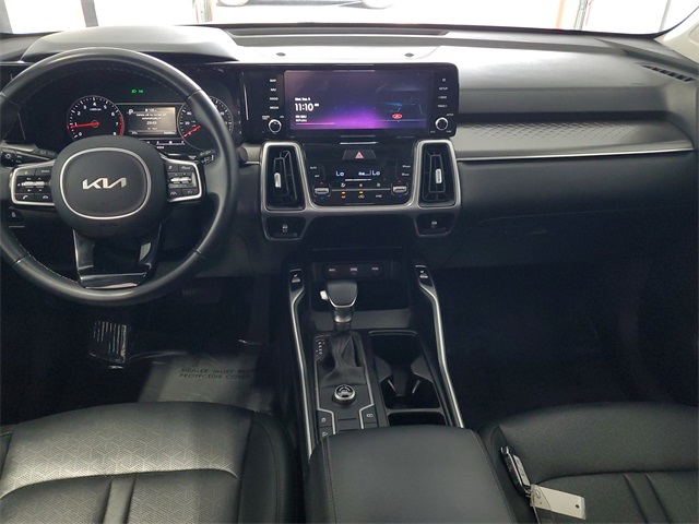 2022 Kia Sorento S photo 8