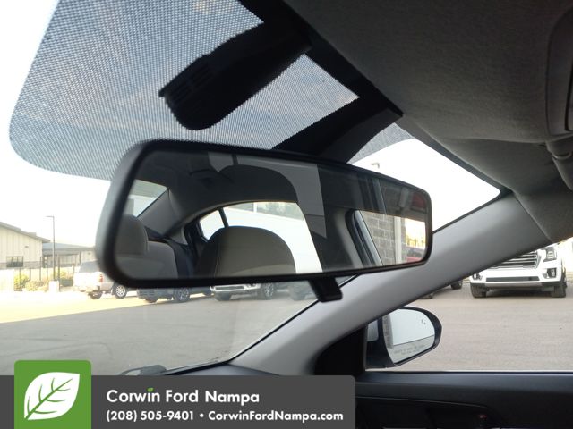 2020 Hyundai Elantra SEL photo 19