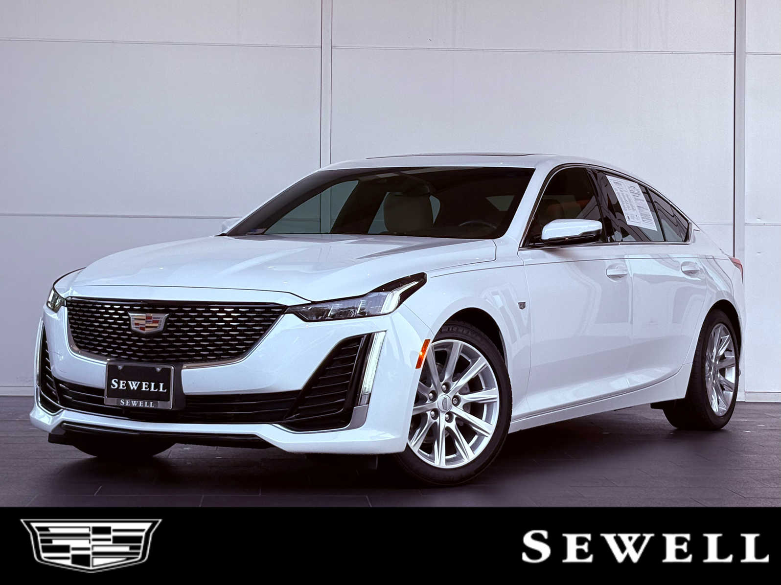 2024 Cadillac CT5 Luxury's photo