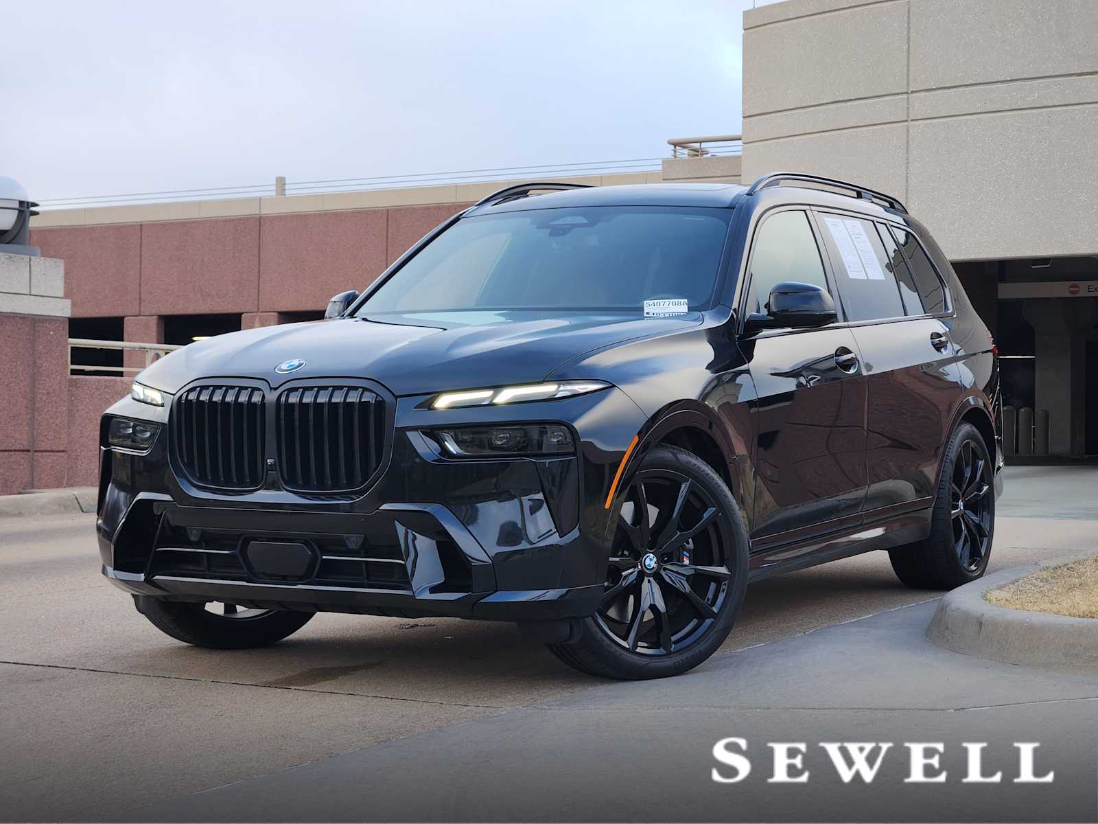 2024 BMW X7 40i's photo