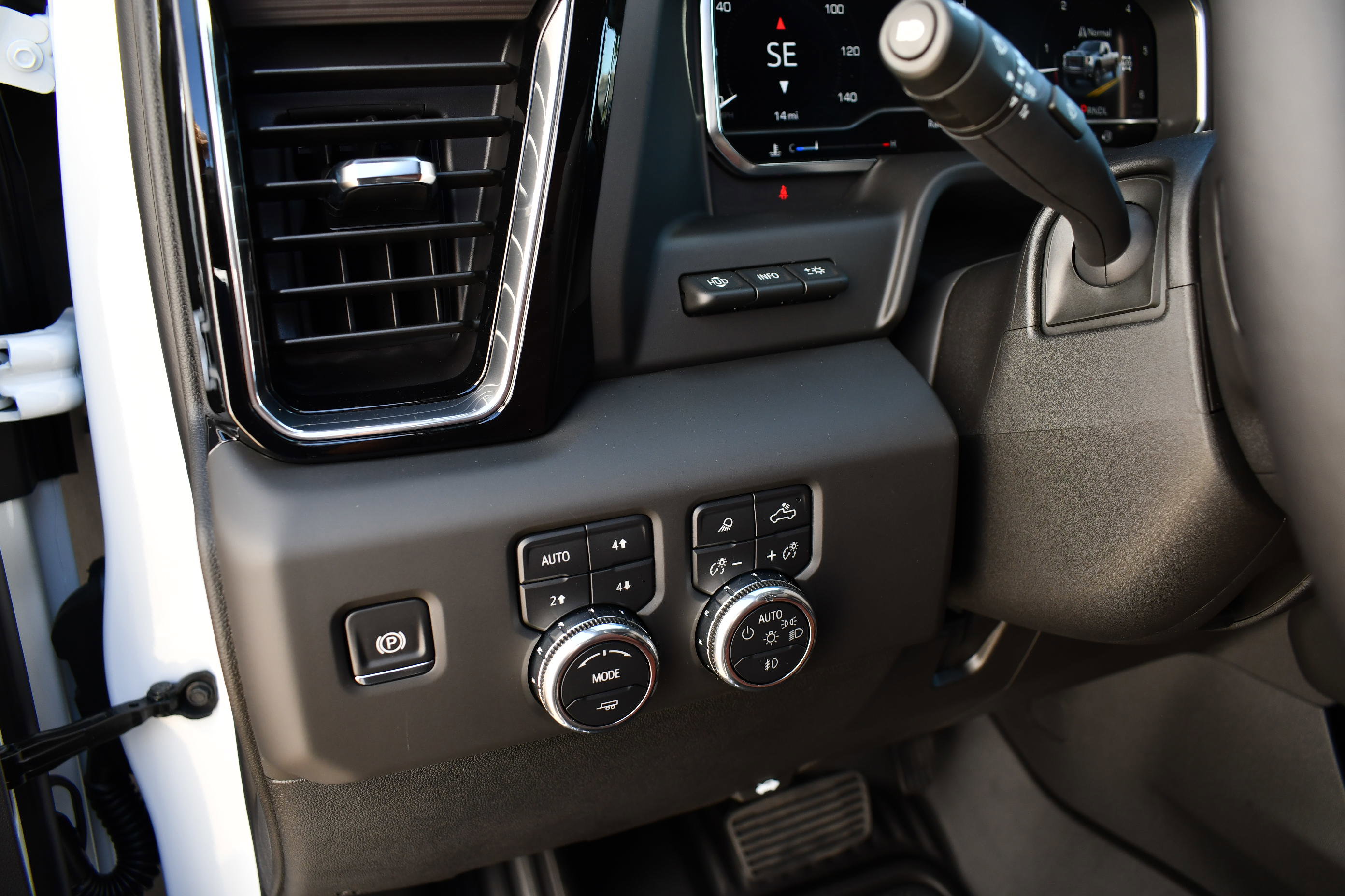 2025 Gmc Sierra 2500 HD Denali Ultimate photo 14