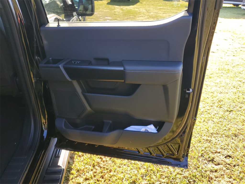2025 Ford F-150 STX photo 26