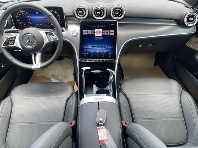 2025 Mercedes Benz C 300 photo 9