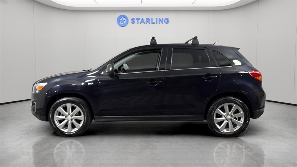 2014 Mitsubishi Outlander Sport SE photo 2