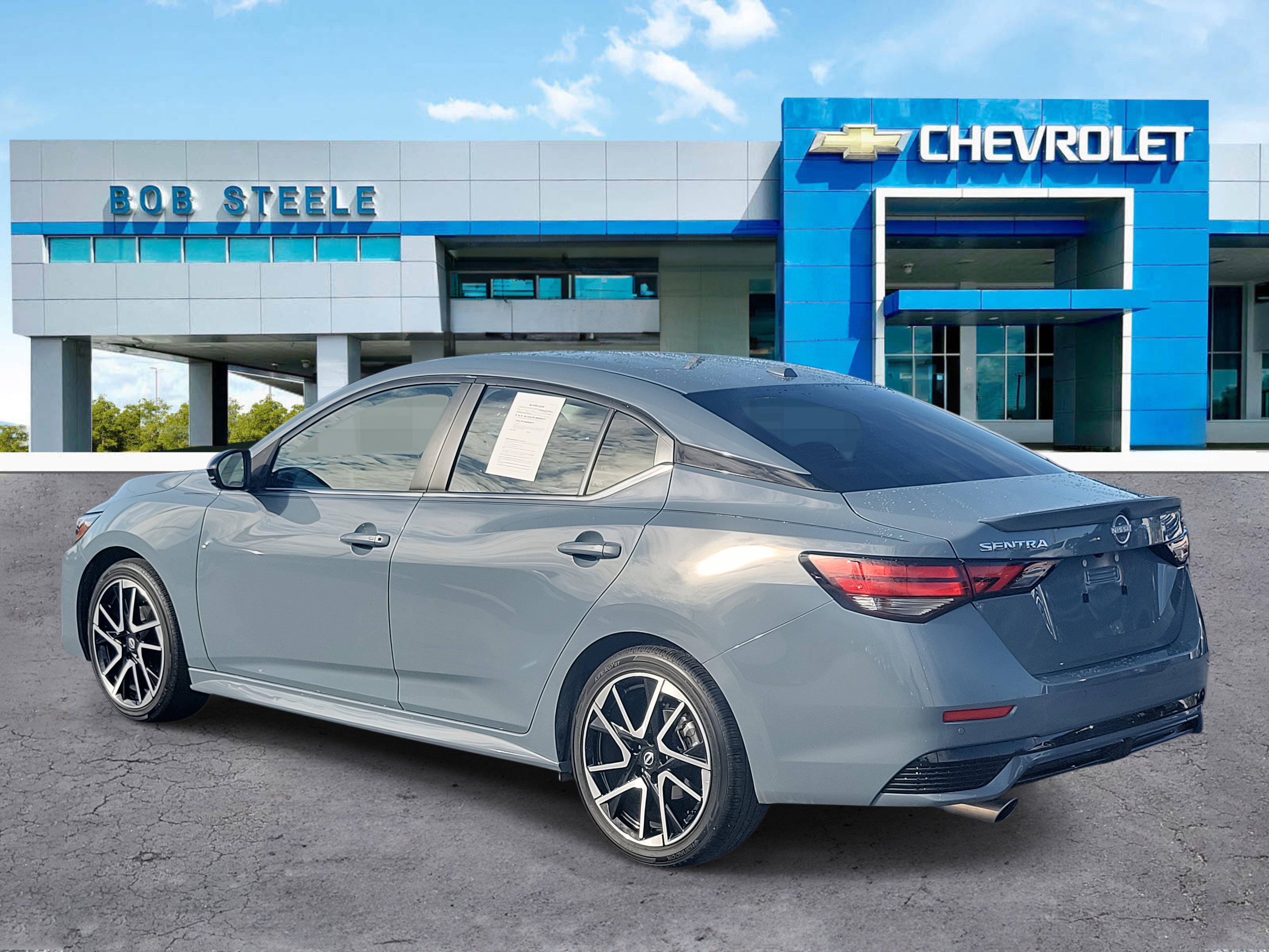 2025 Nissan Sentra SR photo 4