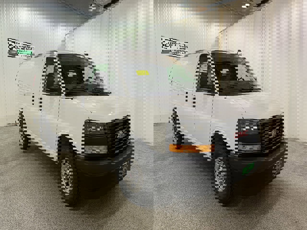 2025 GMC Savana Cargo Work Van's photo