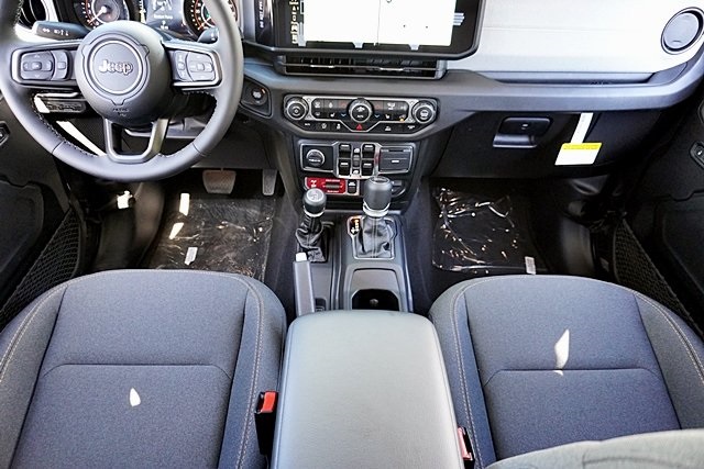 New 2025 Granite Crystal Metallic Clear-Coat Exterior Paint Jeep Willys image 27