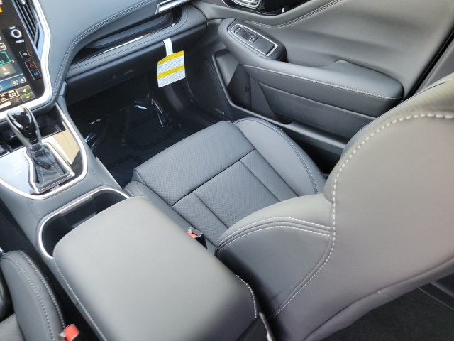 2025 Subaru Outback Limited photo 12