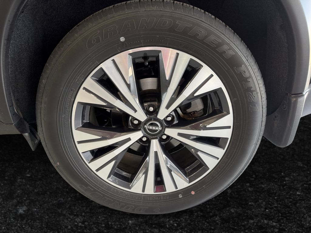 2023 Nissan Rogue SV photo 23