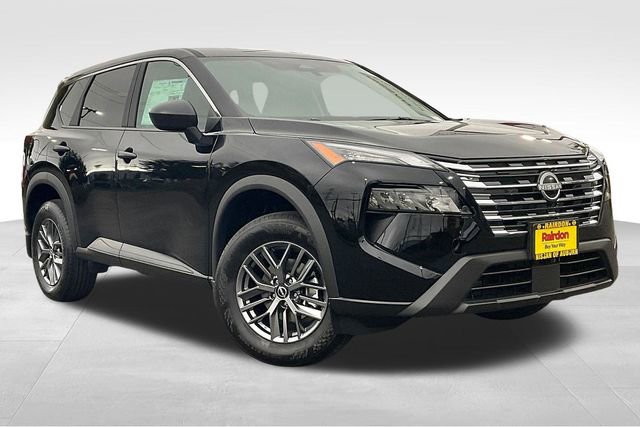 2026 Nissan Rogue S's photo