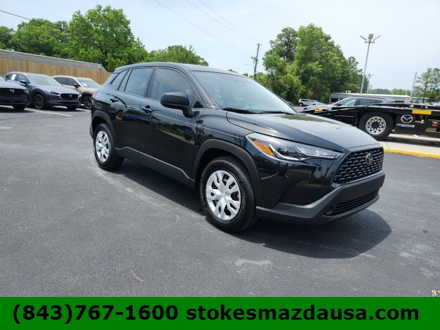 2024 Toyota Corolla Cross L photo 6