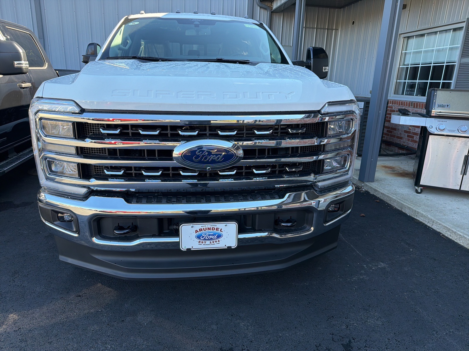 2026 Ford F-350 Lariat photo 2