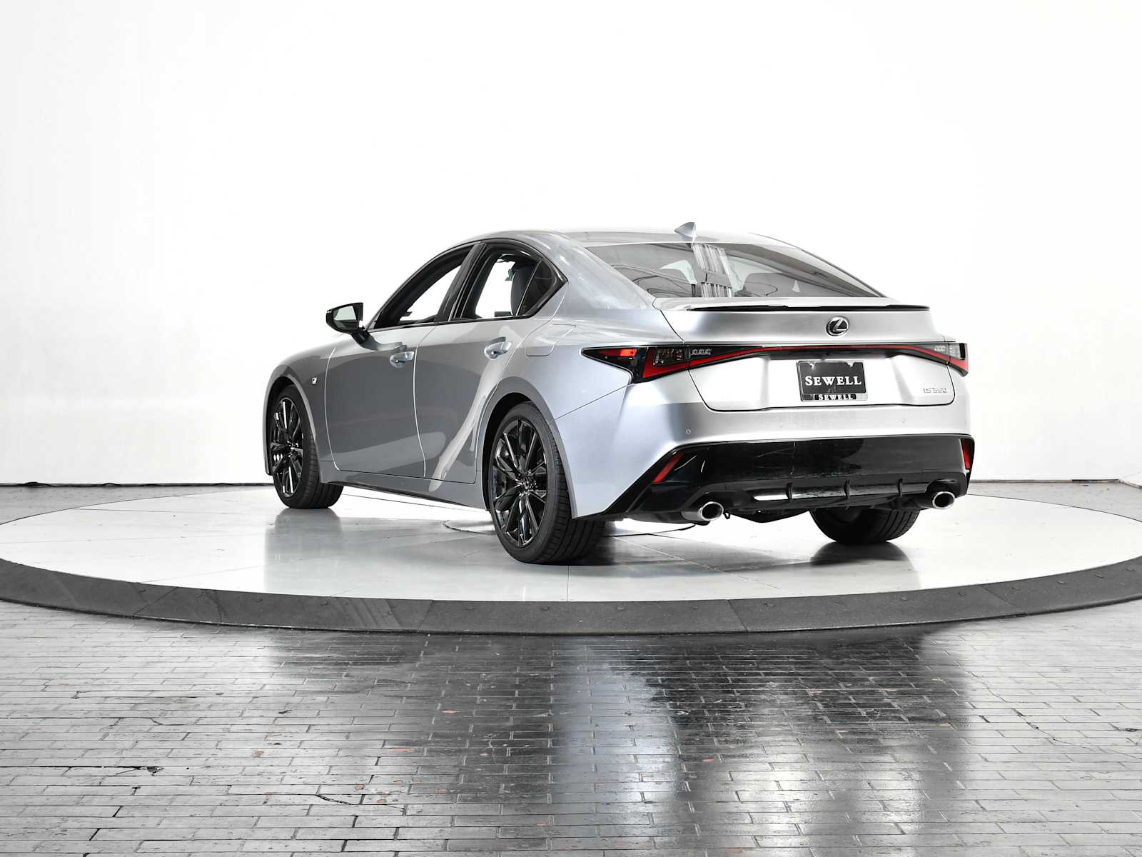 2025 Lexus IS 350 F SPORT photo 2