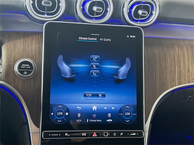 2025 Mercedes Benz GLC 300 4MATIC photo 16