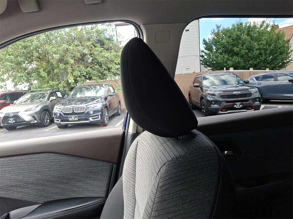 2023 Nissan Rogue SV photo 17