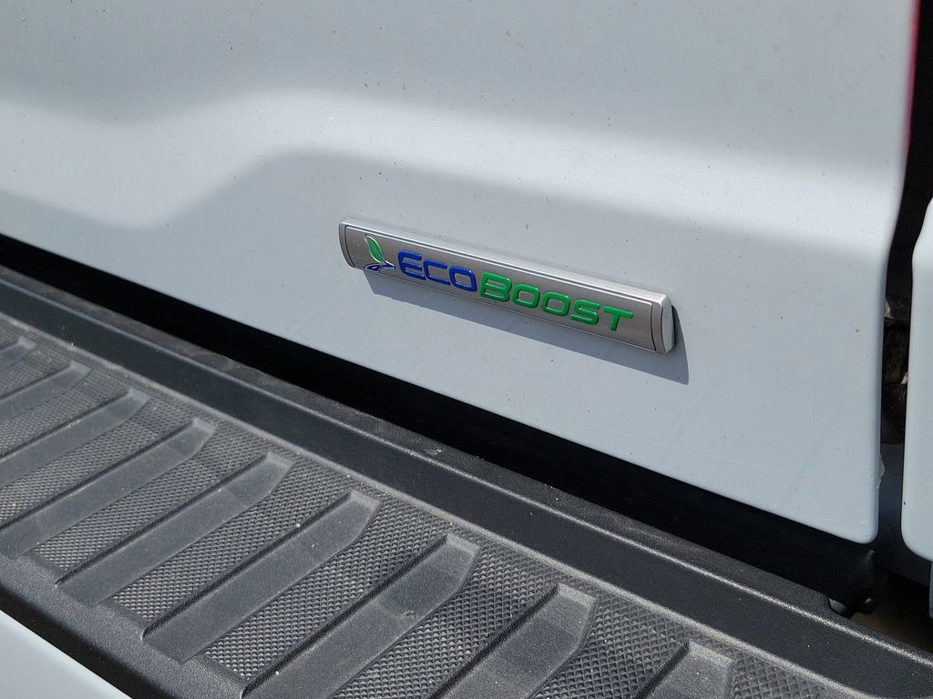 2022 Ford F-150 XL photo 7
