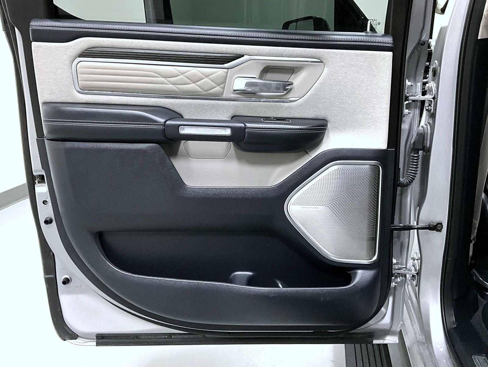 2022 Ram 1500 Limited photo 20