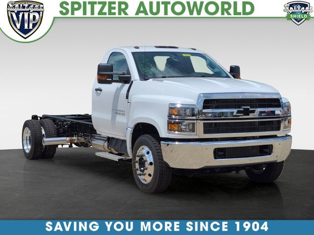 2024 Chevrolet Silverado 4500 Medium Duty Chassis Cab Work Truck's photo