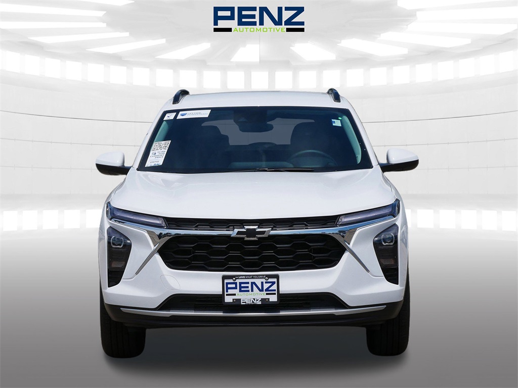 Used 2025 Chevrolet Trax LT with VIN KL77LHEP2SC076361 for sale in Rochester, Minnesota