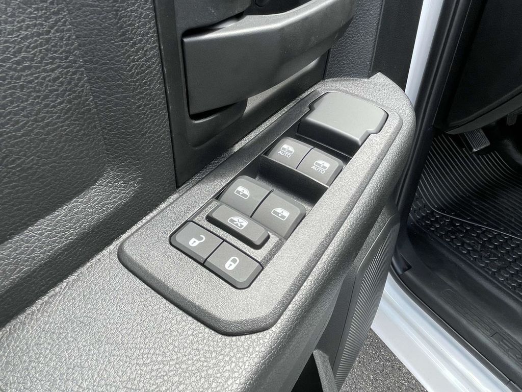 2026 Ram 2500 Tradesman photo 23