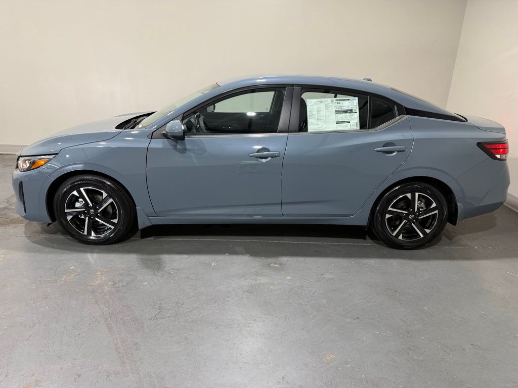 2025 Nissan Sentra SV photo 4