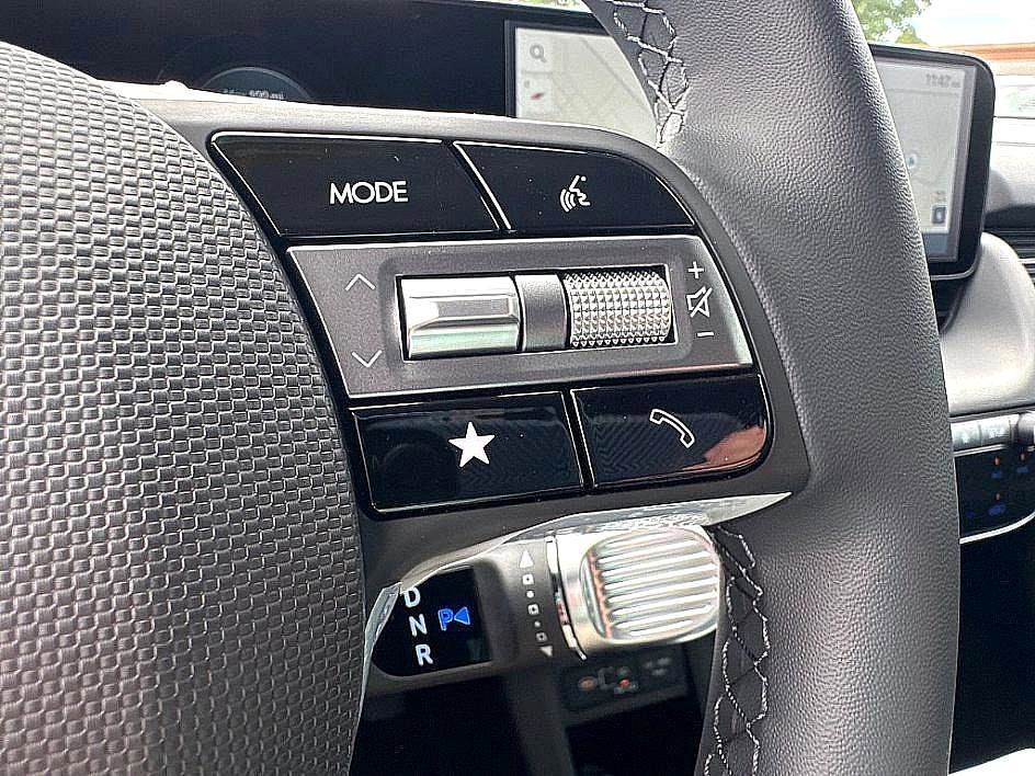 2025 Hyundai Ioniq 5 SEL photo 13