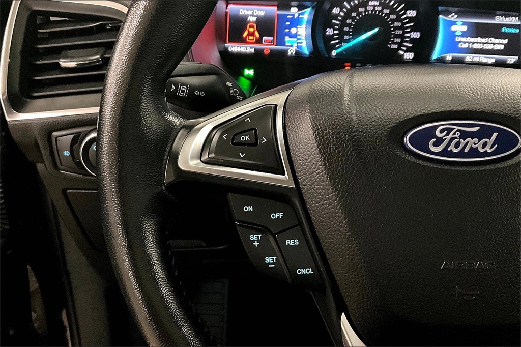 2022 Ford Edge Titanium photo 22