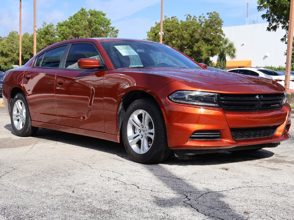 2022 Dodge Charger SXT photo 2